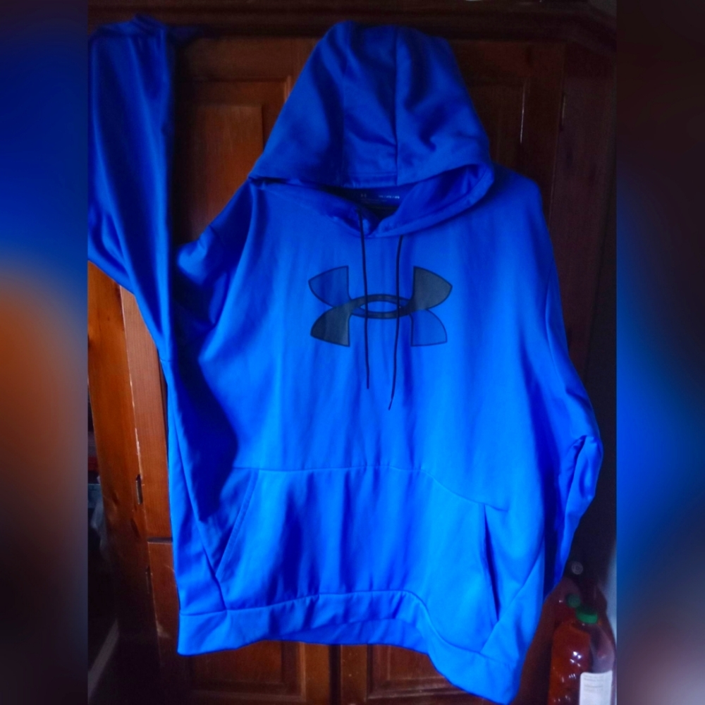 4XL Under Armour blue with black logo